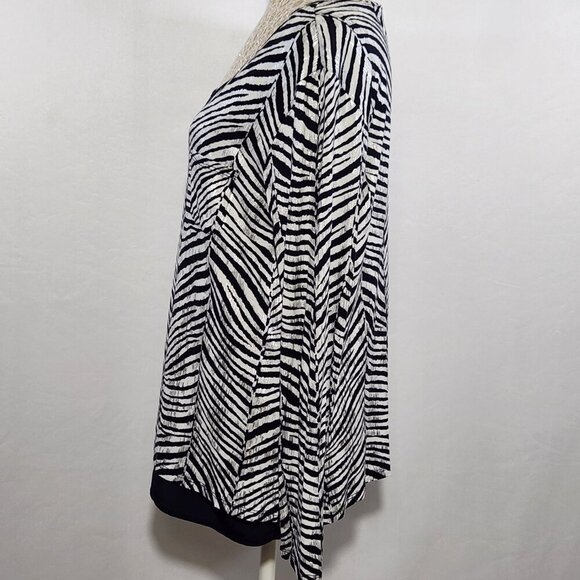 Chico's Women's Size 1/8-10 Black & White Zebra Stripe Long Sleeve Layered Top - Picture 9 of 15
